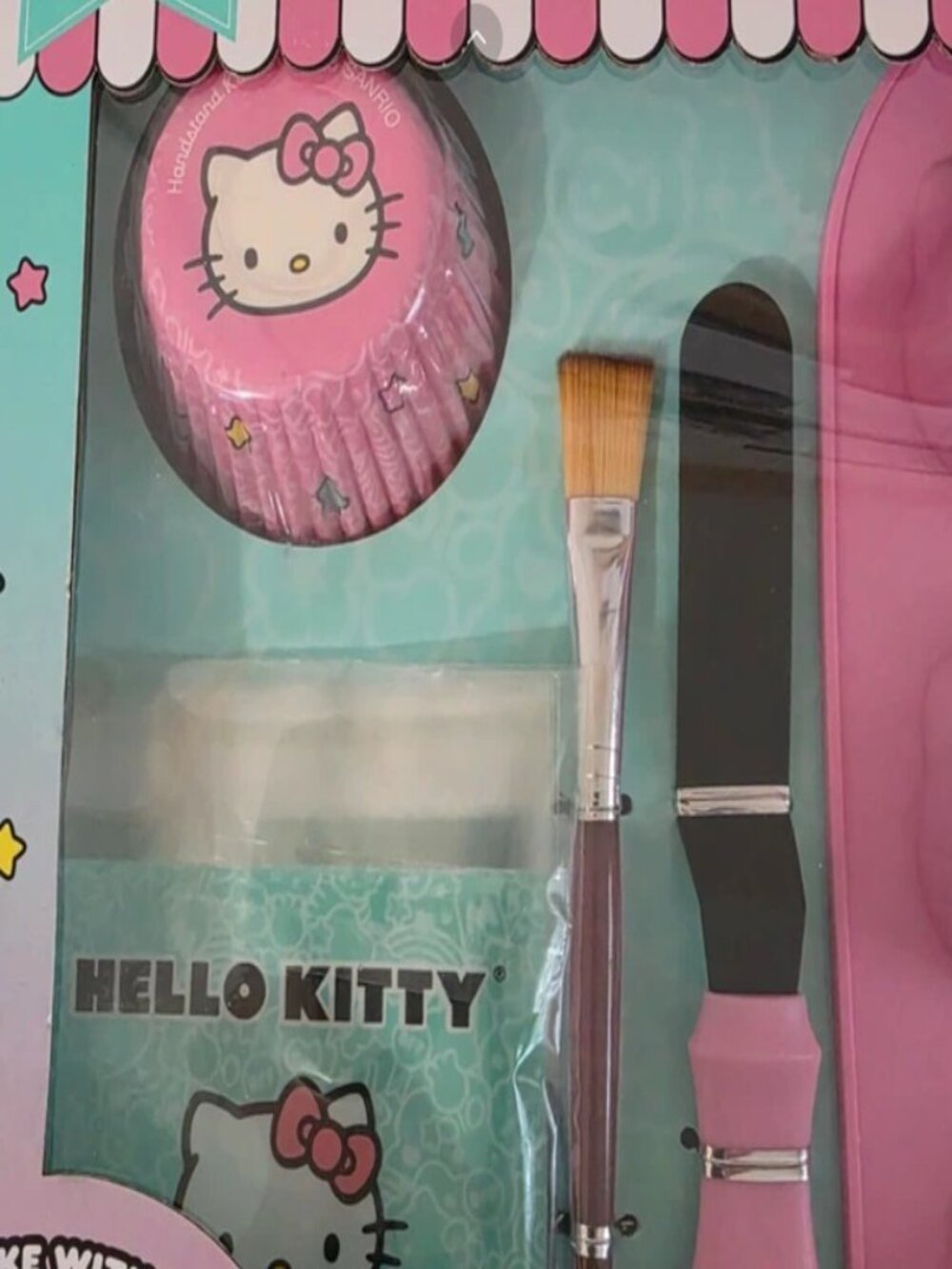 Hello Kitty Hot Cocoa Bombs Set - Picture 2 of 5